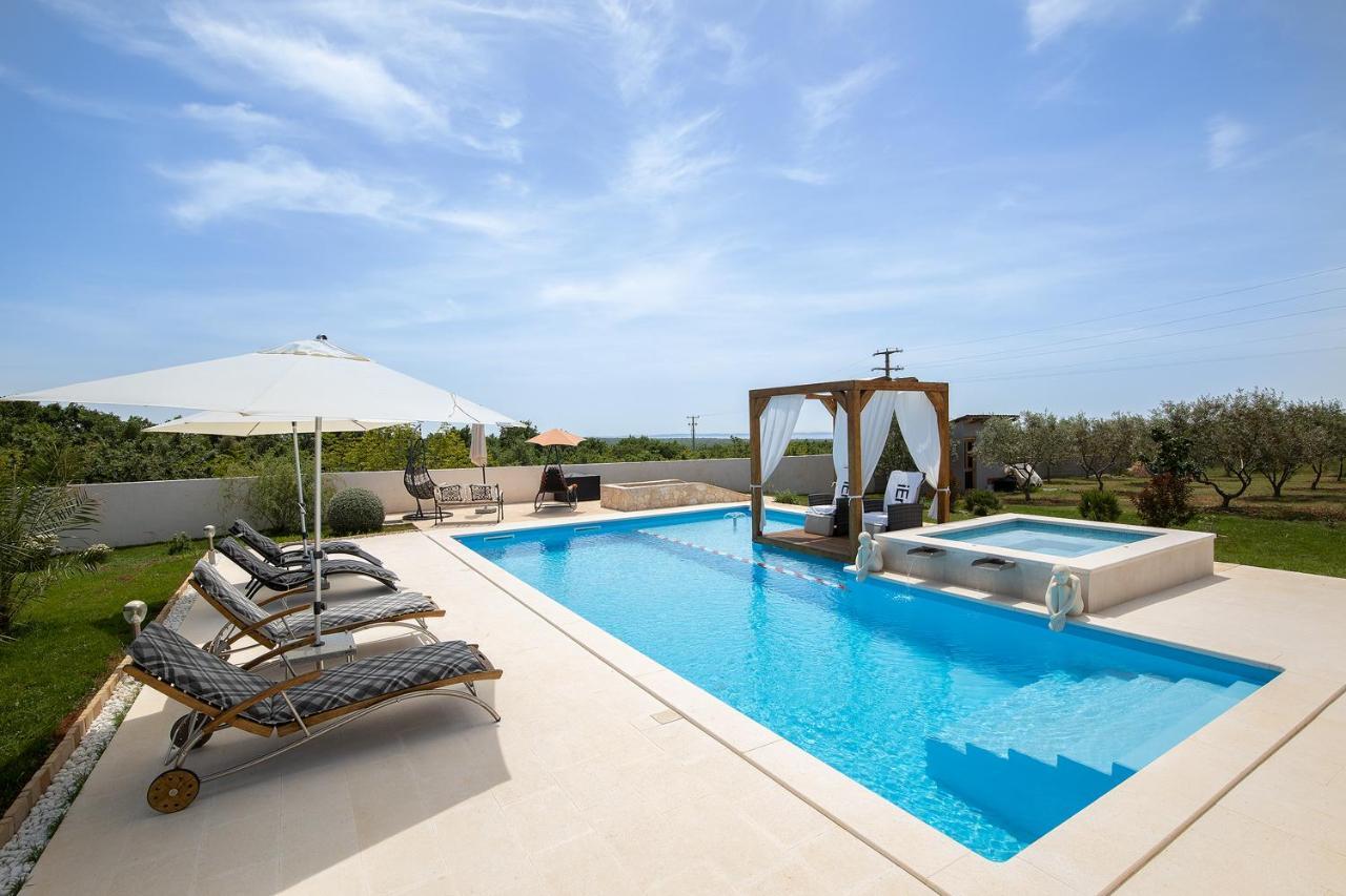 Holiday House Bilos วอดิยัน ภายนอก รูปภาพ